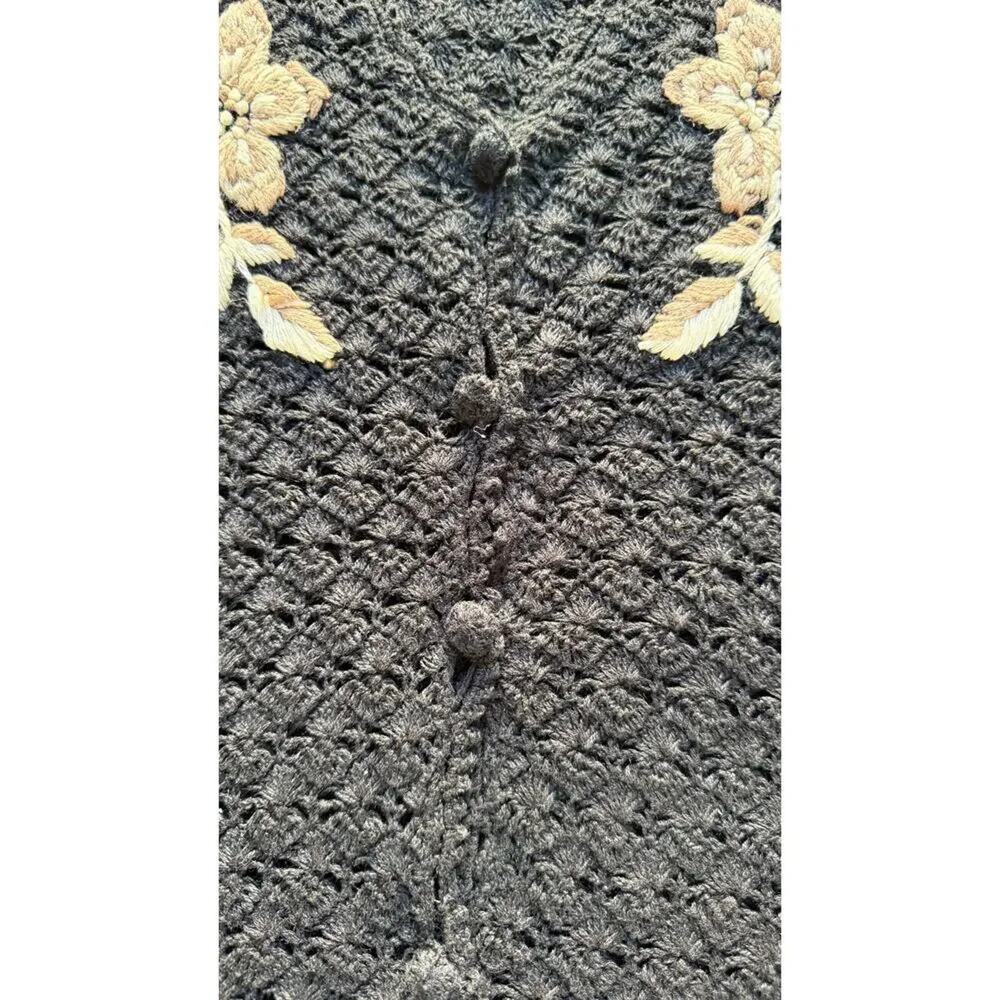 Vintage AGW Division of Graff Black Open Knit Cardigan XL Floral Embroidered - Picture 6 of 11